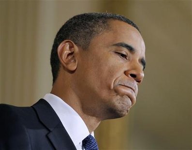 
President Barack Obama pauses during a nationally televised news conference in the East Room of the White House in Washington, September 10, 2010. REUTERS/Jason Reed
