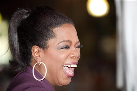 Oprah Winfrey arrives at the "Precious" film screening during the 34th Toronto International Film Festival, September 13, 2009. The festival runs from September 10-19. REUTERS/Mark Blinch (CANADA ENTERTAINMENT)
Oprah Winfrey arrives at the "Precious" film screening during the 34th Toronto International Film Festival, September 13, 2009. The festival runs from September 10-19. REUTERS/Mark Blinch (CANADA ENTERTAINMENT)