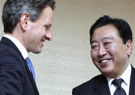 Treasury Secretary Timothy Geithner (L) is welcomed by Japan's Finance Minister Yoshihiko Noda before their bilateral talks at the Asia-Pacific Economic Cooperation (APEC) Finance Ministers meeting in Kyoto, western Japan November 6, 2010. REUTERS/Tomohiro Osumi/Pool
Treasury Secretary Timothy Geithner (L) is welcomed by Japan's Finance Minister Yoshihiko Noda before their bilateral talks at the Asia-Pacific Economic Cooperation (APEC) Finance Ministers meeting in Kyoto, western Japan November 6, 2010. REUTERS/Tomohiro Osumi/Pool