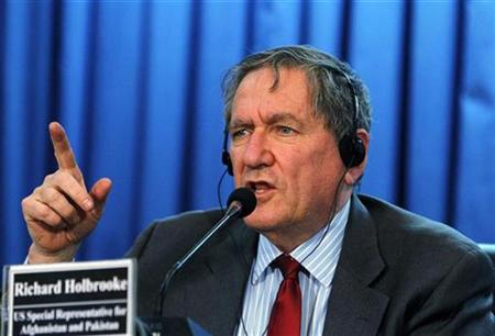 U.S. special representative to Pakistan and Afghanistan Richard Holbrooke reacts during a news conference in Kabul in this October 27, 2010 file photo. REUTERS/Omar Sobhani
U.S. special representative to Pakistan and Afghanistan Richard Holbrooke reacts during a news conference in Kabul in this October 27, 2010 file photo. REUTERS/Omar Sobhani