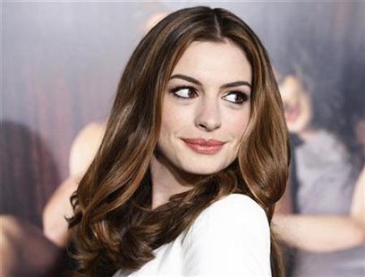 anne hathaway pics love and other drugs. Actress Anne Hathaway poses at