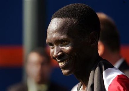 Paul Tergat of Kenya smiles in the finish area after he won the New York City Marathon, November 6, 2006. REUTERS/Mike Segar
Paul Tergat of Kenya smiles in the finish area after he won the New York City Marathon, November 6, 2006. REUTERS/Mike Segar