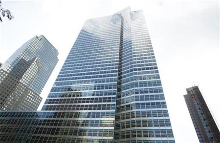 Clouds are reflected on the outside of the Goldman Sachs building in New York July 19, 2010. REUTERS/Lucas Jackson
Clouds are reflected on the outside of the Goldman Sachs building in New York July 19, 2010. REUTERS/Lucas Jackson