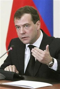 Russia's President Dmitry Medvedev speaks during a meeting on security issues in Ryazan, some 180 km (111 miles) southeast of Moscow December 16, 2010. REUTERS/Mikhail Klimentyev/RIA Novosti/Pool
Russia's President Dmitry Medvedev speaks during a meeting on security issues in Ryazan, some 180 km (111 miles) southeast of Moscow December 16, 2010. REUTERS/Mikhail Klimentyev/RIA Novosti/Pool