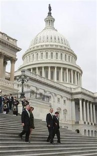 U.S. President Barack Obama (2nd R) leaves the U.S. Capitol Building with Irish Prime Minister Brian Cowen (R), Speaker of the U.S. House of Representatives Nancy Pelosi (D-CA) and Congressman Richard Neal (L) (D-MA) in Washington March 17, 2009 file photo. REUTERS/Jason Reed
U.S. President Barack Obama (2nd R) leaves the U.S. Capitol Building with Irish Prime Minister Brian Cowen (R), Speaker of the U.S. House of Representatives Nancy Pelosi (D-CA) and Congressman Richard Neal (L) (D-MA) in Washington March 17, 2009 file photo. REUTERS/Jason Reed
