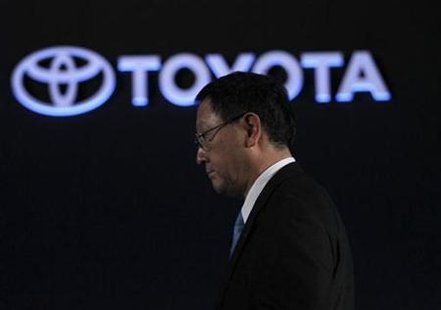 Toyota Motor Corp President Akio Toyoda attends an unveiling of the company's redesigned compact car "Vitz" in Yokohama, south of Tokyo December 22, 2010. REUTERS/Toru Hanai
Toyota Motor Corp President Akio Toyoda attends an unveiling of the company's redesigned compact car "Vitz" in Yokohama, south of Tokyo December 22, 2010. REUTERS/Toru Hanai