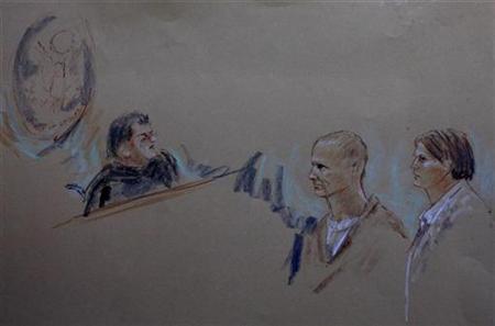 
An artist's depiction shows accused gunman Jared Lee Loughner (C), his attorney, public defender Judy Clarke (R), and Judge Lawrence Anderson (L) during a court appearance in Phoenix, Arizona January 10, 2011. REUTERS/Joan Andrew
