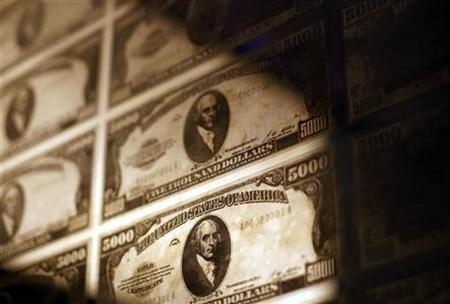United States money printing plates are seen at the Museum of American Finance in New York October 15, 2010. REUTERS/Shannon Stapleton
United States money printing plates are seen at the Museum of American Finance in New York October 15, 2010. REUTERS/Shannon Stapleton
