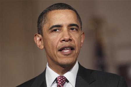 
U.S. President Barack Obama makes a statement about Egypt in the Grand Foyer of the White House in Washington, February 11, 2011. REUTERS/Jason Reed
