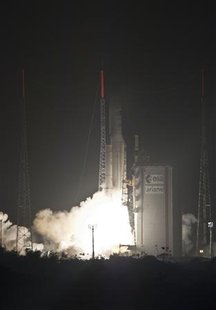 The Ariane 5 ES V200 lifts off from the European Space Agency (ESA) launch centre in Kourou, French Guiana, February 16, 2011. REUTERS/Stephane Corvaja/ESA/Handout
The Ariane 5 ES V200 lifts off from the European Space Agency (ESA) launch centre in Kourou, French Guiana, February 16, 2011. REUTERS/Stephane Corvaja/ESA/Handout