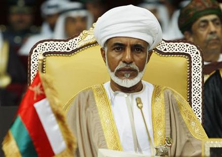 
Oman's leader Sultan Qaboos bin Said attends the opening of the Gulf Cooperation Council (GCC) summit in Doha in this December 3, 2007 file photo. REUTERS/Fadi Al-Assaad/Files
