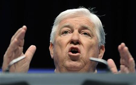 Mississippi Republican Governor Haley Barbour addresses the Conservative Political Action conference (CPAC) in Washington, February 12, 2011. REUTERS/Jonathan Ernst
Mississippi Republican Governor Haley Barbour addresses the Conservative Political Action conference (CPAC) in Washington, February 12, 2011. REUTERS/Jonathan Ernst