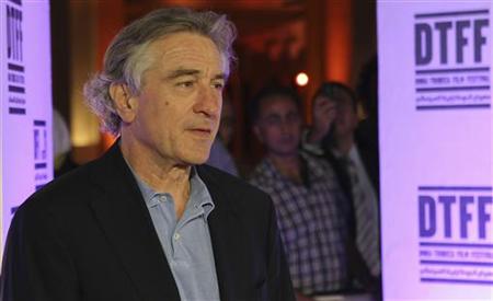 Actor Robert De Niro arrives at the 'Stone' premiere during the 2010 Doha Tribeca Film Festival in Doha October 28, 2010. REUTERS/Mohammed Dabbous
Actor Robert De Niro arrives at the 'Stone' premiere during the 2010 Doha Tribeca Film Festival in Doha October 28, 2010. REUTERS/Mohammed Dabbous