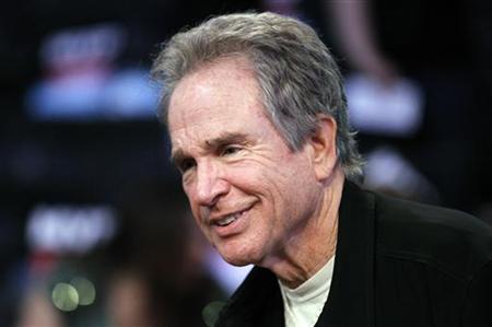 Actor Warren Beatty attends the NBA All-Star basketball game in Los Angeles February 20, 2011. REUTERS/Danny Moloshok
Actor Warren Beatty attends the NBA All-Star basketball game in Los Angeles February 20, 2011. REUTERS/Danny Moloshok