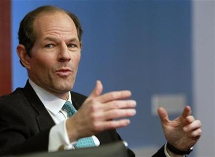 Former New York governor Eliot Spitzer speaks at the Reuters Global Financial Regulation Summit 2010 in New York April 28, 2010. REUTERS/Brendan McDermid
Former New York governor Eliot Spitzer speaks at the Reuters Global Financial Regulation Summit 2010 in New York April 28, 2010. REUTERS/Brendan McDermid