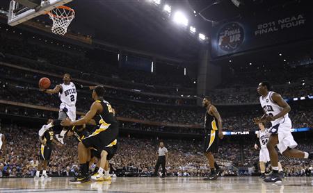 Butler Bulldogs' Shawn Vanzant (2) makes a shot against the Virginia Commonwealth Rams during their semi-final NCAA Final Four college basketball game in Houston, Texas April 2, 2011. REUTERS/Chris Steppig/Pool
Butler Bulldogs' Shawn Vanzant (2) makes a shot against the Virginia Commonwealth Rams during their semi-final NCAA Final Four college basketball game in Houston, Texas April 2, 2011. REUTERS/Chris Steppig/Pool
