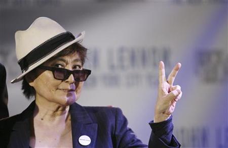 Yoko Ono gestures as she unveils the "John Lennon: The New York City Years" exhibit at the Rock & Roll Hall of Fame Annex in New York May 11, 2009. REUTERS/Lucas Jackson
Yoko Ono gestures as she unveils the "John Lennon: The New York City Years" exhibit at the Rock & Roll Hall of Fame Annex in New York May 11, 2009. REUTERS/Lucas Jackson