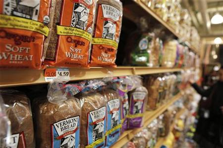 The price of bread is seen on a store shelf in New York April 7, 2011. REUTERS/Lucas Jackson
The price of bread is seen on a store shelf in New York April 7, 2011. REUTERS/Lucas Jackson