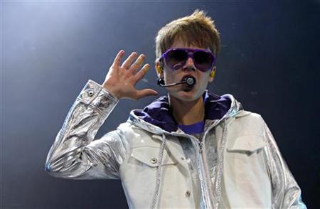 justin bieber april 2011 in israel. Canadian pop singer Justin