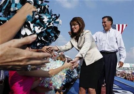 Sarah Palin and Mitt Romney in O'Fallon Missouri in 2008. REUTERS/John Gress
Sarah Palin and Mitt Romney in O'Fallon Missouri in 2008. REUTERS/John Gress