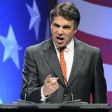Texas Governor Rick Perry makes a point at the Conservative Political Action conference (CPAC) in Washington, February 11, 2011. REUTERS/Jonathan Ernst
Texas Governor Rick Perry makes a point at the Conservative Political Action conference (CPAC) in Washington, February 11, 2011. REUTERS/Jonathan Ernst