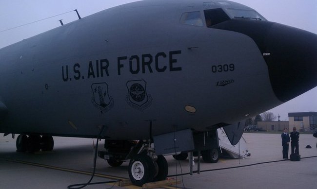 KC-135 Refueling Mission 2011