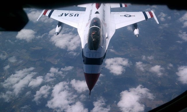 KC-135 Refueling Mission 2011