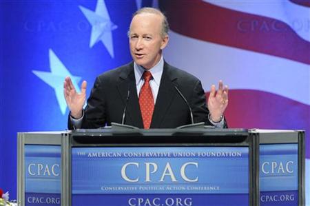 Indiana Governor Mitch Daniels speaks at the Conservative Political Action conference (CPAC) dinner in Washington February 11, 2011. REUTERS/Jonathan Ernst
Indiana Governor Mitch Daniels speaks at the Conservative Political Action conference (CPAC) dinner in Washington February 11, 2011. REUTERS/Jonathan Ernst