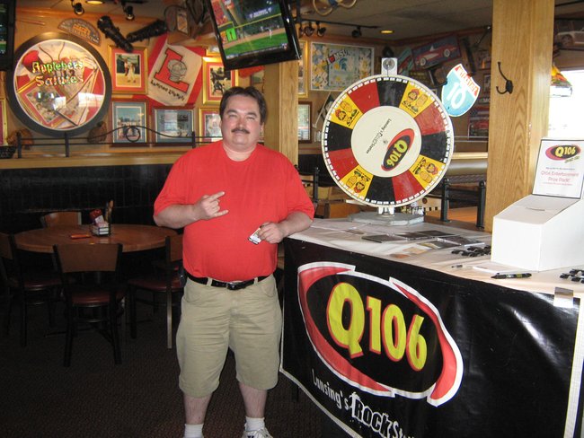 Q106 rocked with you at Applebees on South Cedar in Lansing during your lunch hour. Thanks for stopping by!