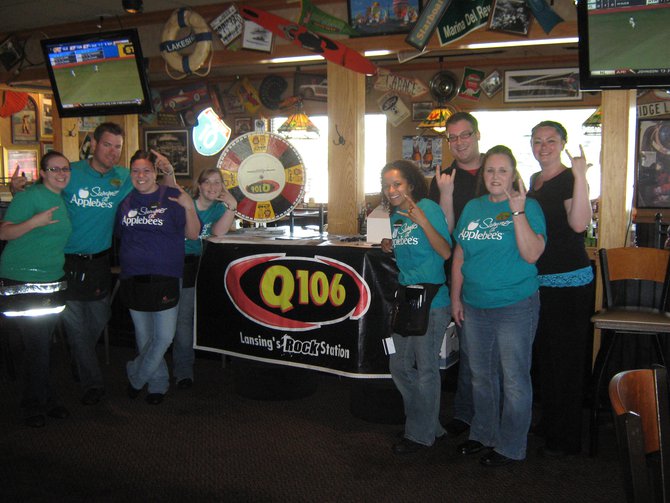 Q106 rocked with you at Applebees on South Cedar in Lansing during your lunch hour. Thanks for stopping by!