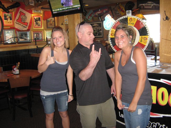 Q106 rocked with you at Applebees on South Cedar in Lansing during your lunch hour. Thanks for stopping by!
