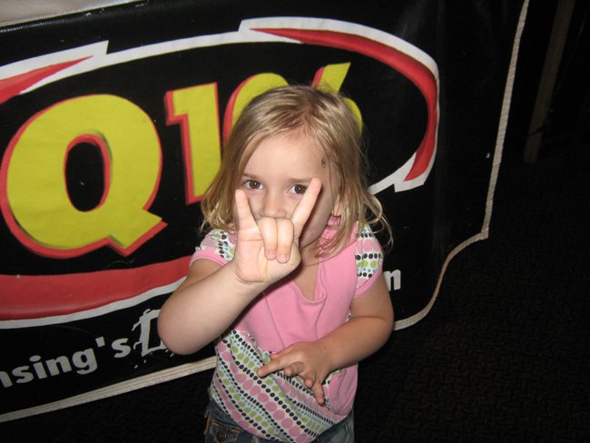 Q106 rocked with you at Applebees on South Cedar in Lansing during your lunch hour. Thanks for stopping by!