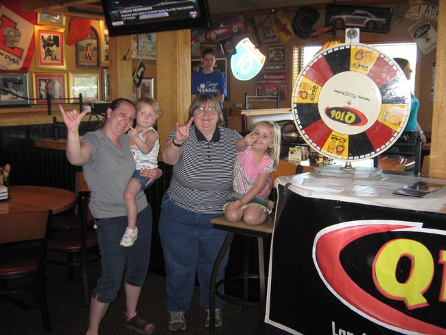 Q106 rocked with you at Applebees on South Cedar in Lansing during your lunch hour. Thanks for stopping by!