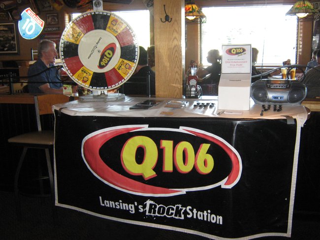 Q106 rocked with you at Applebees on South Cedar in Lansing during your lunch hour. Thanks for stopping by!