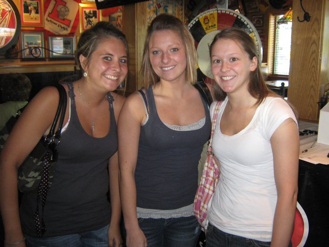 Q106 rocked with you at Applebees on South Cedar in Lansing during your lunch hour. Thanks for stopping by!