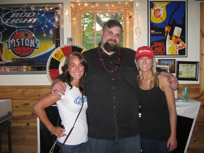 Q106 and Budweiser stopped by the Blue Gill Grill to get you signed up to win tickets for the "Bash At The Track"!