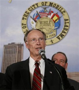 Alabama Governor Robert Bentley address the crowd after the U.S. Air Force announced Boeing the winner of the $35 billion contract to build Alabama Governor Robert Bentley address the crowd after the U.S. Air Force announced Boeing the winner of the $35 billion contract to build