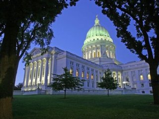 Wisconsin State Capitol at night