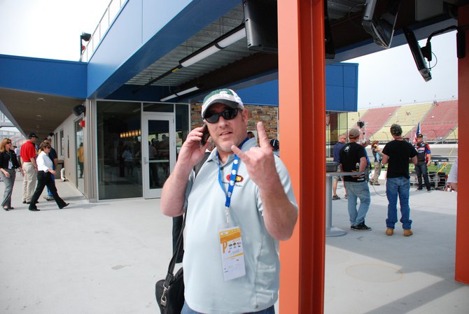 Heluva Good! Sour Cream Dips 400 NASCAR Sprint Cup Series