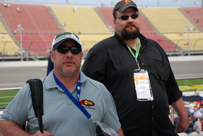 Heluva Good! Sour Cream Dips 400 NASCAR Sprint Cup Series