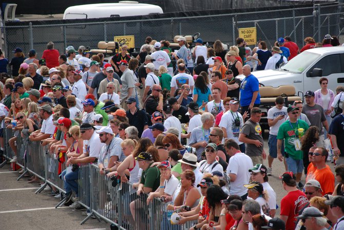 Heluva Good! Sour Cream Dips 400 NASCAR Sprint Cup Series