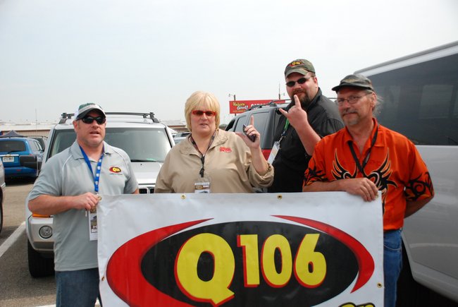 Heluva Good! Sour Cream Dips 400 NASCAR Sprint Cup Series