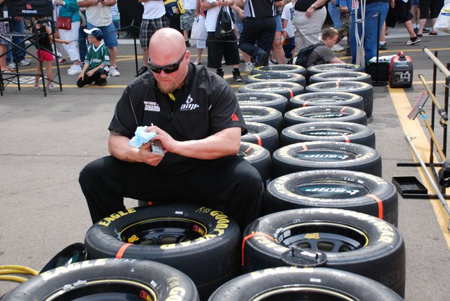 Heluva Good! Sour Cream Dips 400 NASCAR Sprint Cup Series