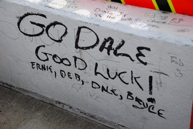 Heluva Good! Sour Cream Dips 400 NASCAR Sprint Cup Series