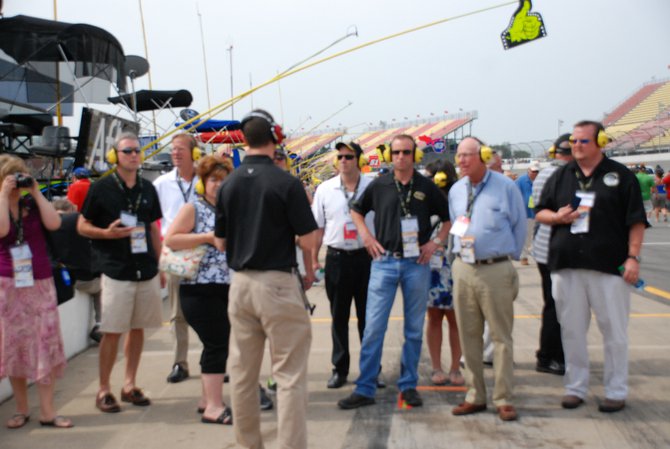 Heluva Good! Sour Cream Dips 400 NASCAR Sprint Cup Series