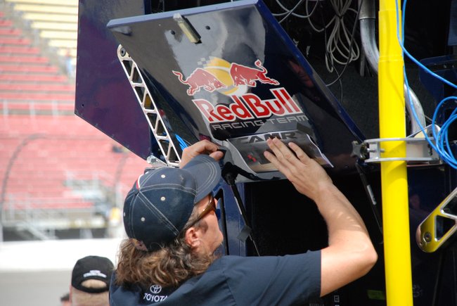 Heluva Good! Sour Cream Dips 400 NASCAR Sprint Cup Series