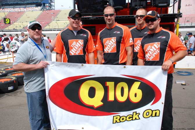 Heluva Good! Sour Cream Dips 400 NASCAR Sprint Cup Series