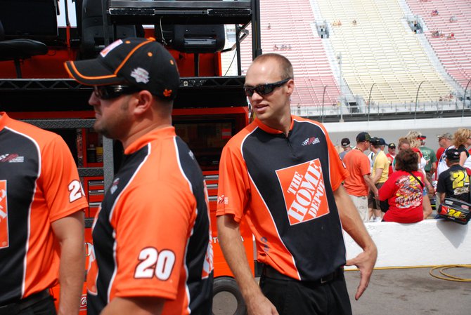 Heluva Good! Sour Cream Dips 400 NASCAR Sprint Cup Series