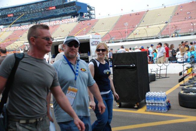 Heluva Good! Sour Cream Dips 400 NASCAR Sprint Cup Series