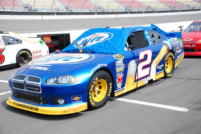 Heluva Good! Sour Cream Dips 400 NASCAR Sprint Cup Series